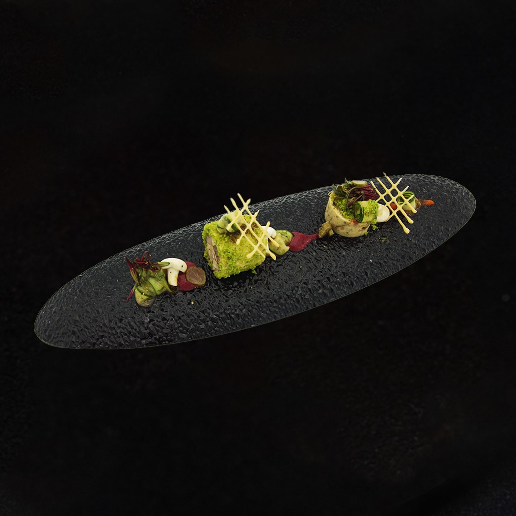 Terină de rață cu ierburi de Provence, jeleu din ardei copt și salată micro plante Terină de rață cu ierburi de Provence, jeleu din ardei copt și salată micro plante